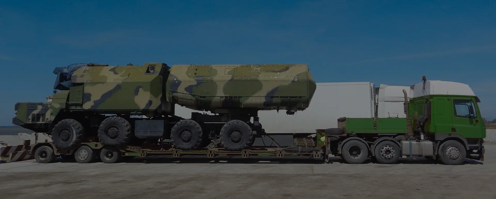 Доставка техники и ракет в станице Кисляковская (Южный округ - Краснодарский край) специальным воинским автотранспортом по договору